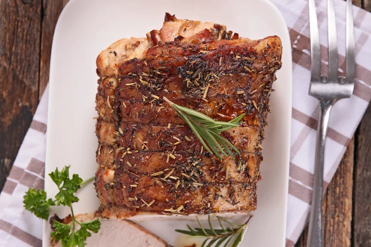 Rôti de porc à l’ail et au romarin