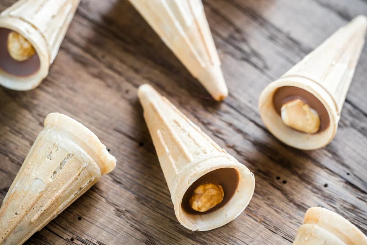 Sweet Maple Cones, a Québécois Delight!